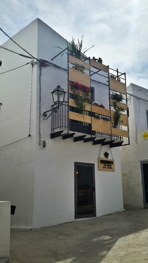 Community Rooms & Wine Favara Exterior photo